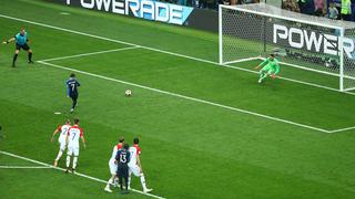 Francia vs Croacia: Pitana empleó el VAR para decretar mano de Perisic y Griezmann marcó de penal el 2-1