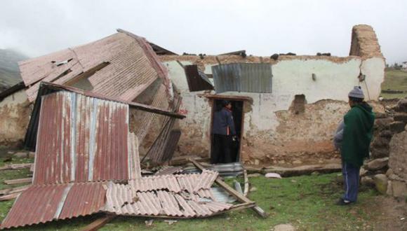 Pasco: ventarrones dejan sin techo a 15 familias de comunidad