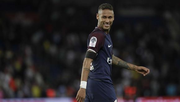 En poco más de cuatro meses, Neymar cumplirá 26 años; ya no es un garoto. Puede que un día, cuando se jubilen Cristiano y Messi, herede el trono. Hoy, está lejos. (Foto: AFP)