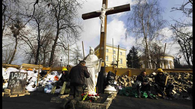 Ucrania llora a sus muertos en un ambiente de relativa calma - 1