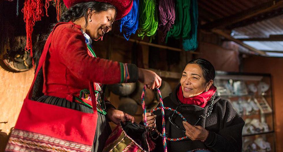 De las comunidades artesanas de Cusco, Meche Correa ha aprendido técnicas de hilado y teñido ancestral. (Fotos: Archivo personal)