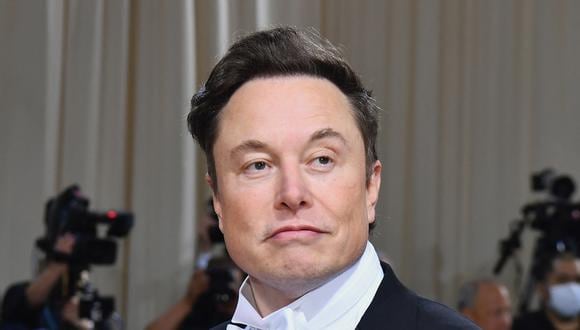 Ingeniero es "despedido" por Elon Musk tras intercambio de palabras en Twitter.