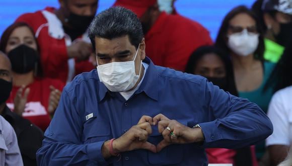 El presidente de Venezuela, Nicolás Maduro, participa en un evento tras una marcha oficialista en Caracas. (EFE/ Miguel Gutiérrez).