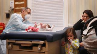 “No vayan a urgencias”: cómo un pediatra de Nueva York enfrenta el coronavirus | FOTOS