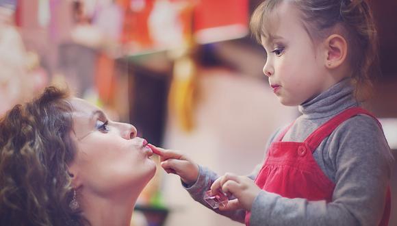 Cinco lecciones de belleza que debemos aprender de las niñas