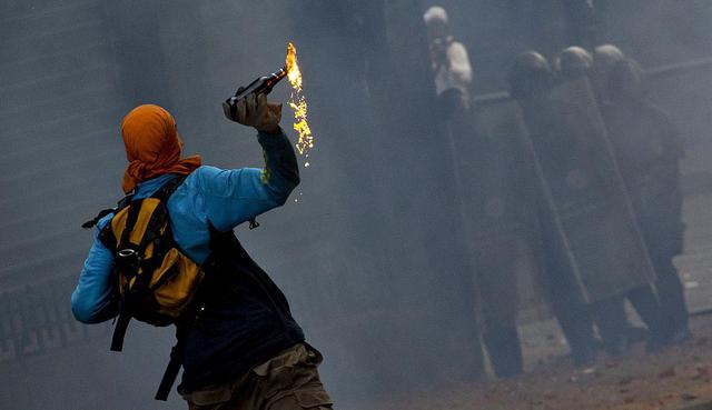 La batalla campal de Jueves Santo en Caracas - 1