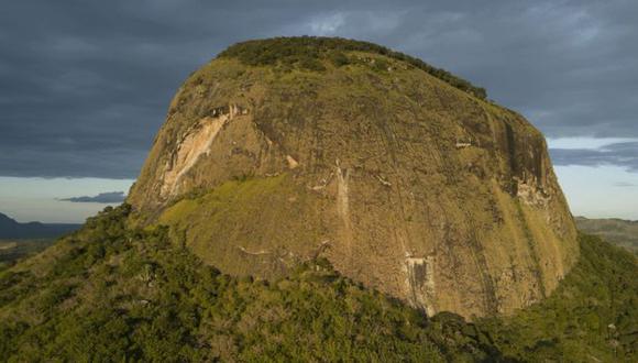 El Monte Lico se encuentra en el norte de Mozambique. (Foto: Jeffrey Barbee para AllianceEarth.org)