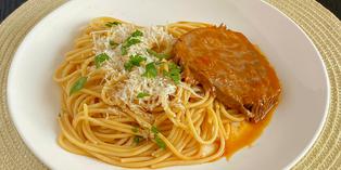 Spaghettis con salsa de asado.