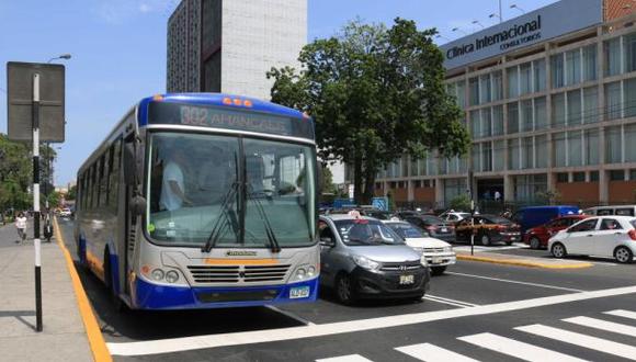Con estos nuevos buses en color gris con franja azul, suman 170 los veh&iacute;culos en el corredor Tacna-Garcilaso-Arequipa. (Foto: Municipalidad de Lima)