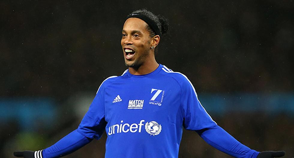 Ronaldinho jugó por un solo día por Barcelona de Guayaquil. Ahora será parte del partido por la paz que organiza el Papa Francisco (Foto: Getty Images)