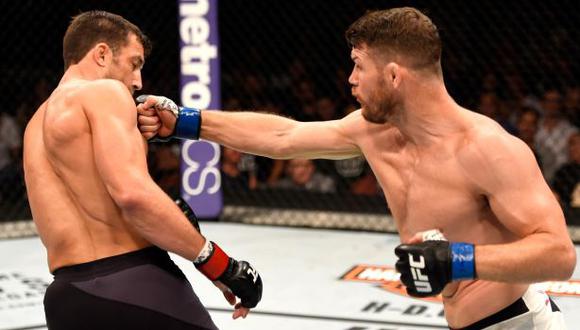 UFC: Bisping noqueó a Rockhold y es nuevo campeón [VIDEO]