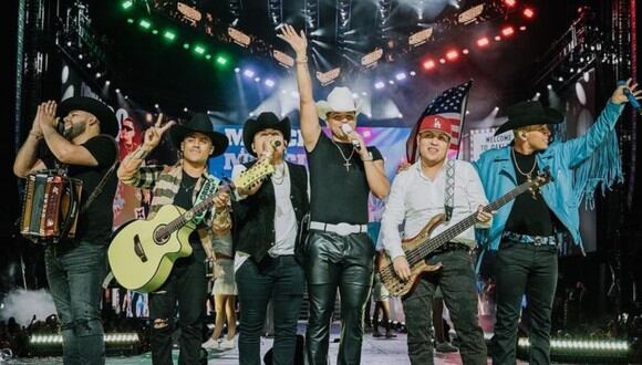 La banda obtuvo récord histórico en el Zócalo de la CDMX (Foto: Grupo Firme / Instagram)