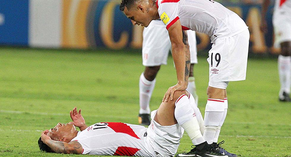 Julio Segura, médico de la Selección Peruana, dio detalles de la lesión que sufrió Christian Cueva durante el partido ante Uruguay por Eliminatorias. (Foto: EFE)