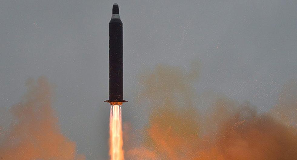 Corea del Norte elevó la tensión al disparar un misil al mar cerca de Japón. (Foto: EFE)