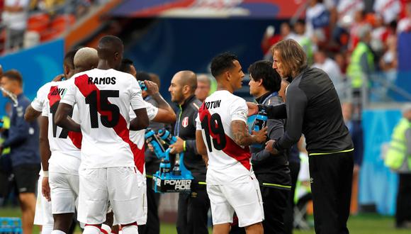 A nadie le cabe duda, intuyo, que el equipo sabe a lo que juega. El sello de Ricardo Gareca está. Este Perú sale a proponer, a ser protagonista. (Foto: AFP).