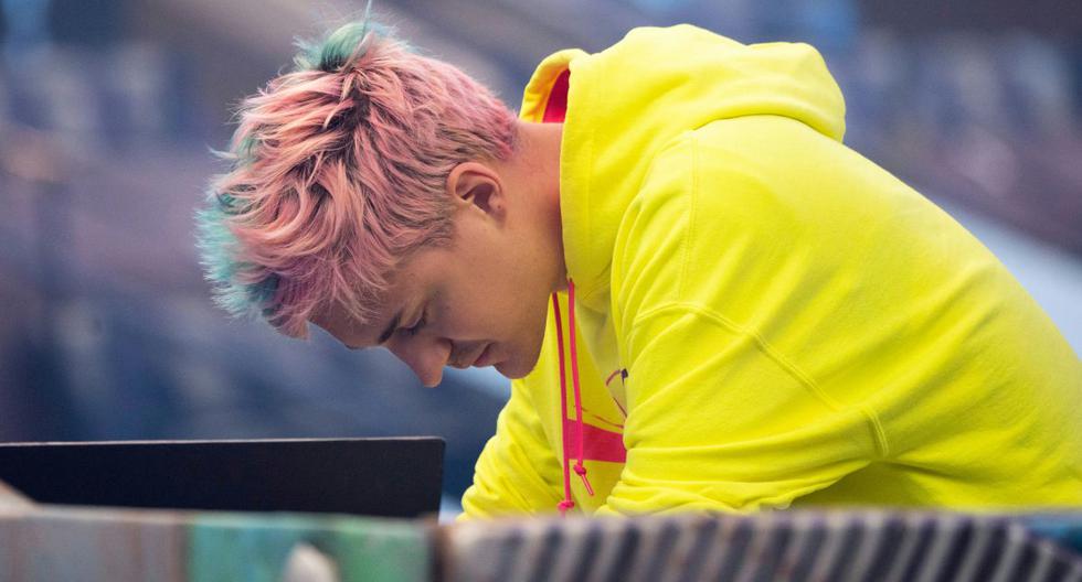 Ninja, Twitch superstar, announces battle with cancer.