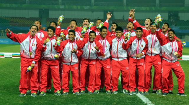 Festejos y premiación al Perú campeón en Nanjing 2014 - 1