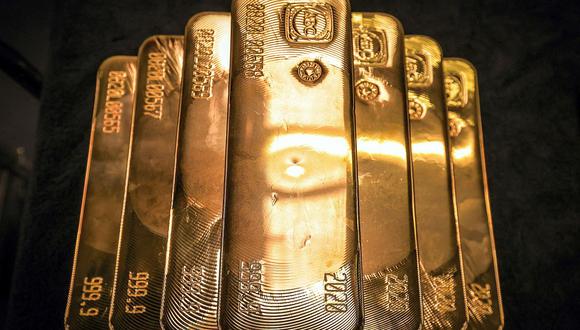 El oro bajaba ligeramente el viernes desde el umbral de US$ 1.900. (Foto: AFP)