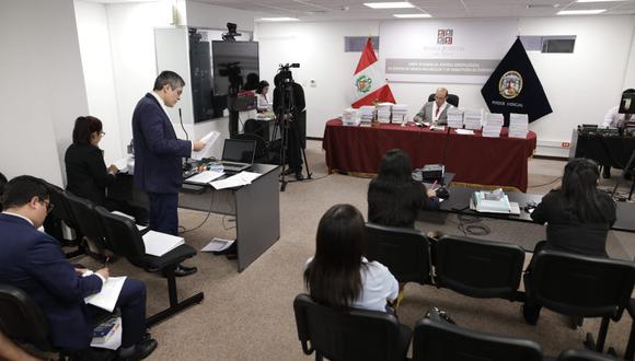 José Domingo Pérez detalló los documentos entregados por Daniel Salaverry. (Foto: GEC)