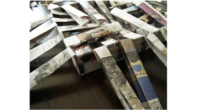 Crea tus propias canastas con periódicos reciclados - 8
