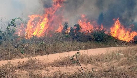 La imagenmuestra uno de los incendios que azotan la amazonía brasileña, en Porto Velho, capital del estado amazónico de Rondonia, Brasil. (Foto: EFE)