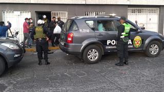 Tumbes: hombre baila frente a policías mientras esperaba multa por infringir toque de queda | VIDEO