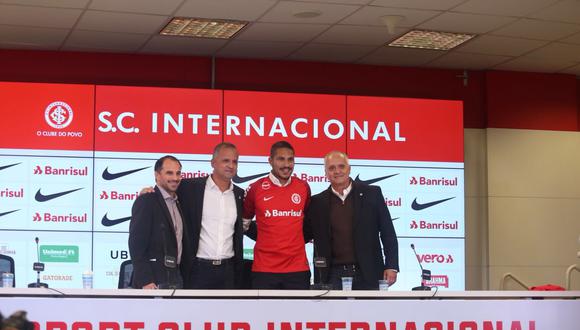 Paolo Guerrero fue presentado como nuevo jugador de Inter de Porto Alegre | EN VIVO