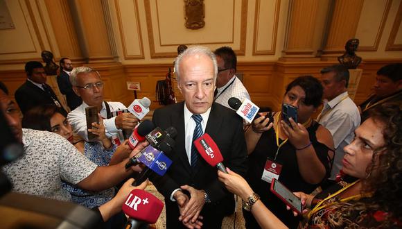 Hernando Guerra García ha promovido diálogo con las bancadas por adelanto de elecciones. (Foto: GEC)