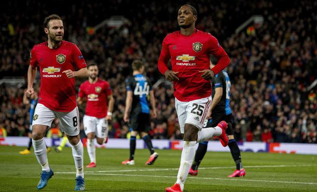 Estas fueron las mejores fotografías del partido entre Manchester United y Brujas por los dieciseisavos de final de la UEFA Europa League. EFE/EPA/PETER POWELL