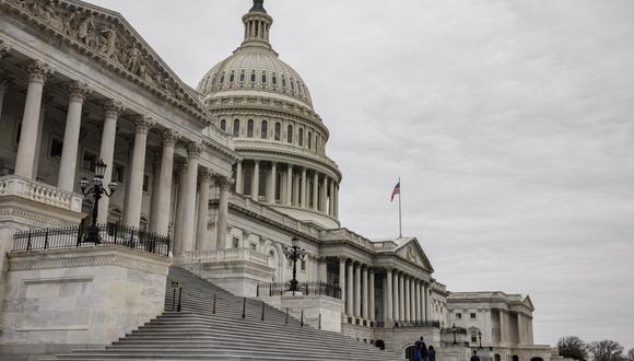 Dos congresistas estadounidenses se sumaron este martes a dos senadores y un legislador que dieron positivo por COVID-19 en los últimos días. (Foto: Samuel Corun / Bloomberg)