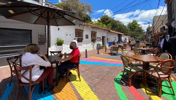 Los restaurantes funcionan al aire libre en Colombia. (Foto: Gobierno de Bogotá).