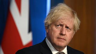 Boris Johnson pide “prudencia” frente al coronavirus antes de levantar las últimas restricciones en Inglaterra
