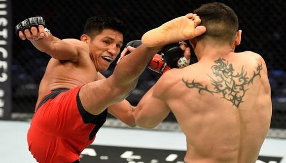 UFC 211: Enrique Barzola derrotó a mexicano Gabriel Benítez