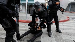 Al menos 22 detenidos durante las manifestaciones contra el gobierno y el Congreso de Guatemala | VIDEO