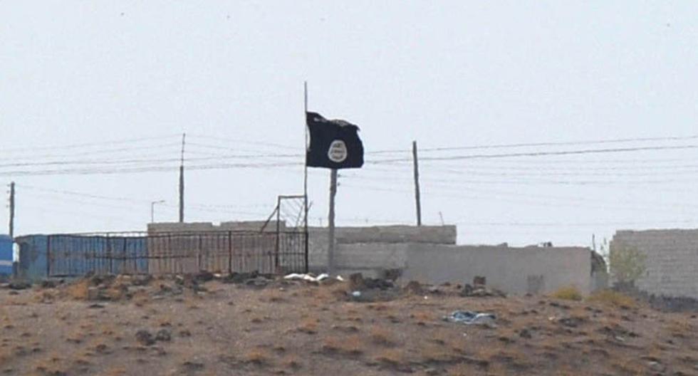 La bandera de ISIS cuando ondeó en Kobane, Siria. (Foto: Getty Images)