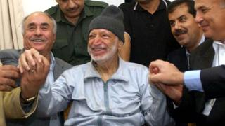 Yaser Arafat sí murió envenenado con polonio radioactivo, denunció su viuda