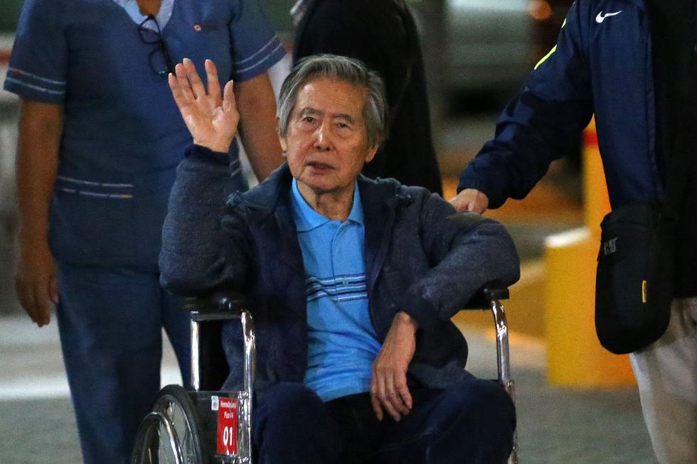 Los problemas de salud de Alberto Fujimori han sido recurrentes en los últimos años que vivió en prisión, pero esta es la primera vez que los sufre desde que el presidente Pedro Pablo Kuczynski (PPK) lo indultó en la pasada Navidad por razones humanitarias. (Foto: AFP)