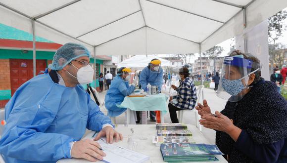 A través de la Operación Tayta, los vecinos recibirán atención para tratar y frenar la propagación del coronavirus en la región.  (Foto: Andina)