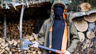 El joven que vive escondido en un bosque siberiano para huir del reclutamiento de Putin