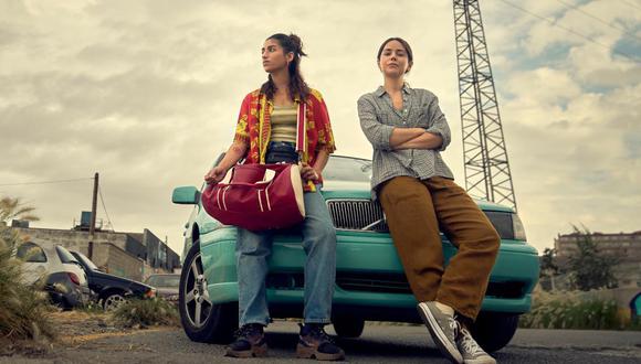 Carolina Yuste (izquierda) y Camila Sodi (derecha) protagonizan "Sin huellas", una serie de ocho episodios que está disponible en Prime Video.