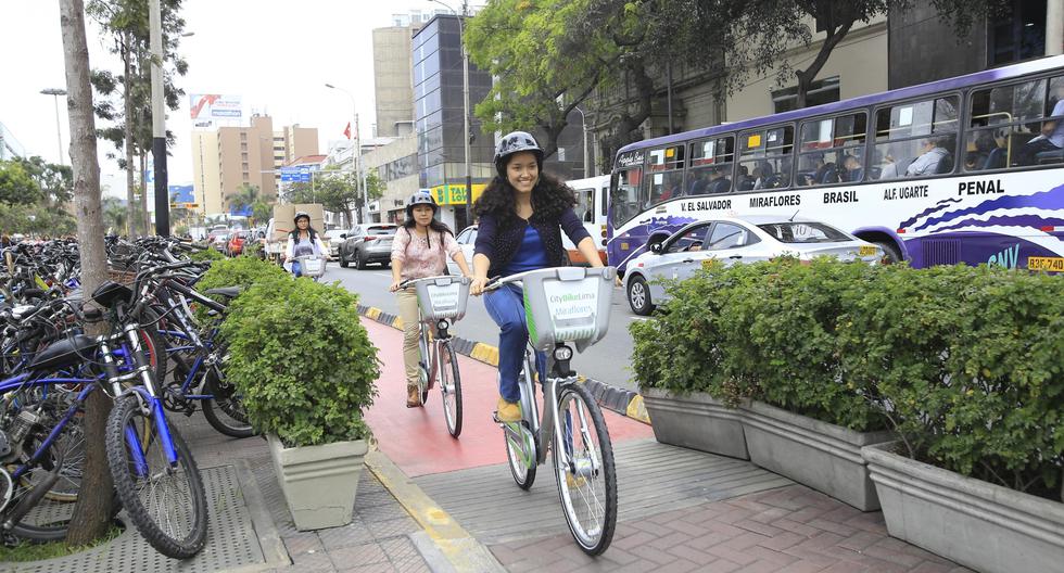 La red vial para ciclistas aún está parcialmente incompleta y en mal estado. Son pocos los distritos, como Miraflores, que cuentan con un sistema articulado. (Foto: GEC)