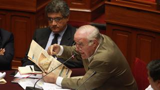 García Belaunde: En el Gobierno parece que “están borrachitos de poder y soberbia”