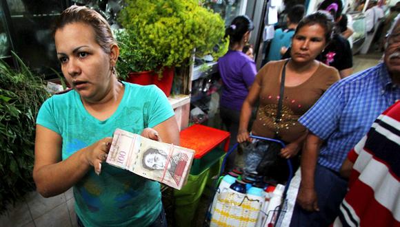 Venezuela incauta miles de billetes en frontera con Colombia