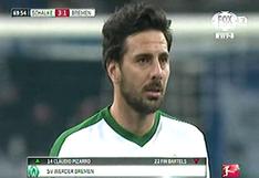 Claudio Pizarro regresa a las canchas con Werder Bremen y hasta el árbitro lo saludó