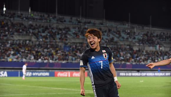 Catastrófico partido de Uruguay a nivel defensivo. Su última línea de hombres poco o nada pudo hacer para frenar el gol de Ritsu Doan, el tercero para los nipones. (Foto: AFP)