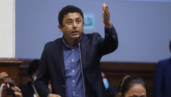 El legislador participó en un evento en México y, según la fiscalía, no lo hizo en cumplimiento de sus funciones ya que pidió permiso para no estar presente en el pleno del 23 de setiembre. (Foto: Congreso)