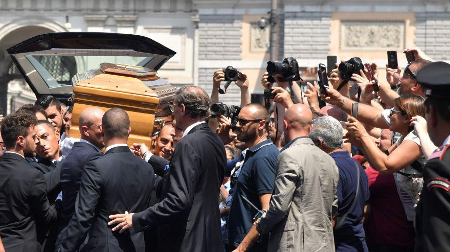 Bud Spencer fue despedido con aplausos y música en Roma [FOTOS] - 1