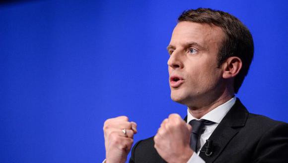 Campaña de Macron denuncia "pirateo masivo" de documentos