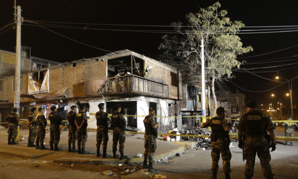 La persona fallecida presentaba quemaduras en el 100% de su cuerpo. (Foto: José Caja/GEC)