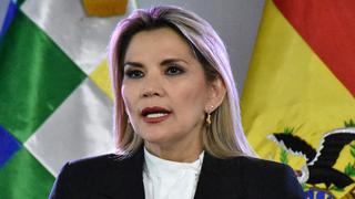 Presidenta de Bolivia destituye a ministro por declaraciones racistas